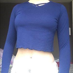 POOF! lettuce hem crossneck tee